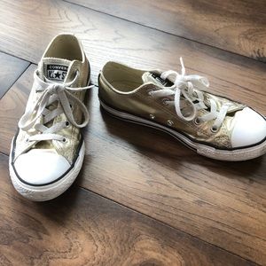 Converse all star sneakers